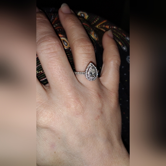 14k sz 7 Vera Wang Love engagement ring - Picture 10 of 16